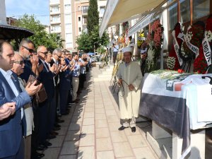 Efsane Başkana Hüzünlü Veda