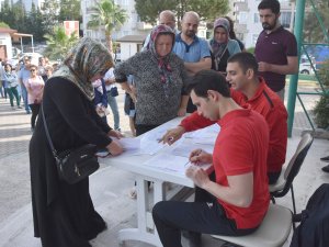 Aliağa Belediyesi’nin Yaz Spor Okullarına Yoğun İlgi