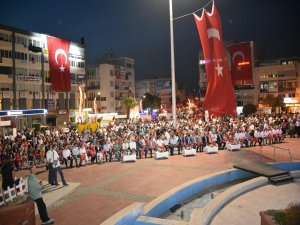 Aliağa 15 Temmuz Şehitlerini Andı