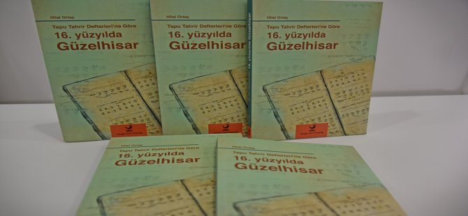 Evde Kalan Aliağalılar Vakitlerini Kitap Okuyarak Geçiriyor