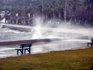 Kuzey Ege’de Fırtına Bekleniyor