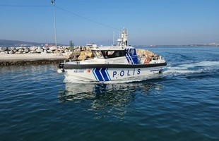 Aliağa'da Polis Botu Denizde Asayişi Sağlayacak