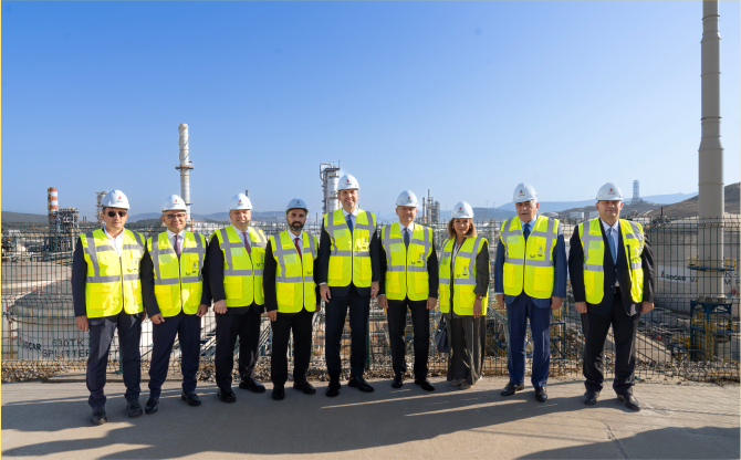 Türkiye ve Azerbaycan Enerji Bakanları, SOCAR Tesislerini Ziyaret Etti