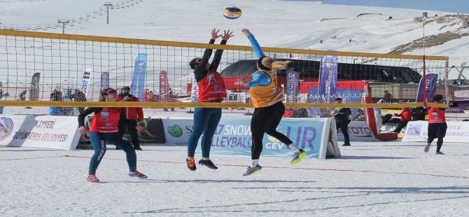 Kar Voleybolu Üniversiteler Arası Erciyes Kupası