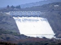 Aliağa’da Baraj Kapakları Açıldı