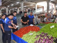 Menemen'in Pazarları Hem Hijyenik Hem Güvenli