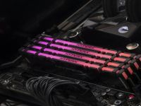 İlk DDR4 RGB Belleğini Duyuruldu