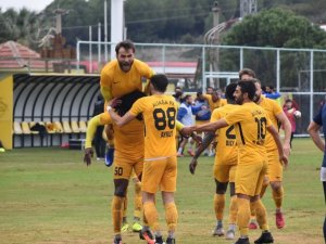 Aliağa FK İlk Devreyi Lider Tamamladı