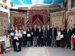 Belediye’nin Dokunuşlarıyla Uşak Halıları Görücüye Çıktı